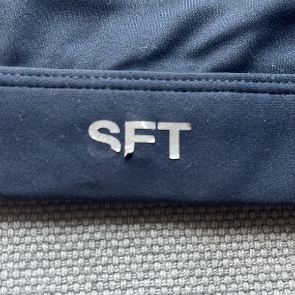 SET ACTIVE Top - Picture 2 of 3